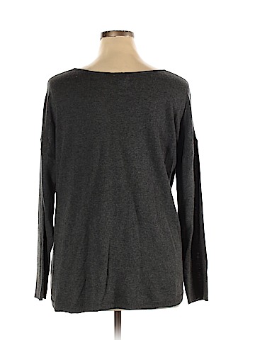 Old Navy Pullover Sweater (view 2)