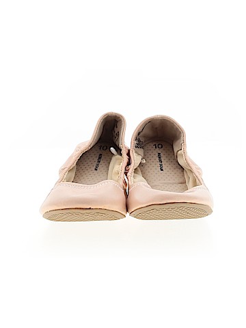 Unbranded Flats (view 2)