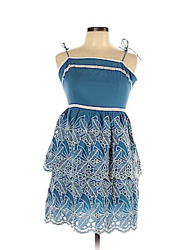 Romeo & Juliet Couture Size Lg