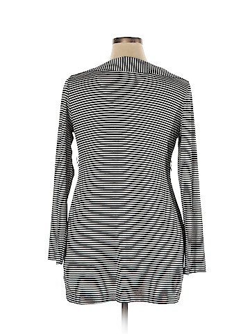 Liz Lange Maternity for Target Long Sleeve Top (view 2)