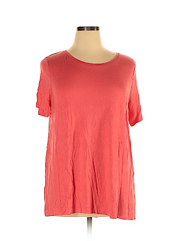 Old Navy Short Sleeve T-Shirt (view 1)