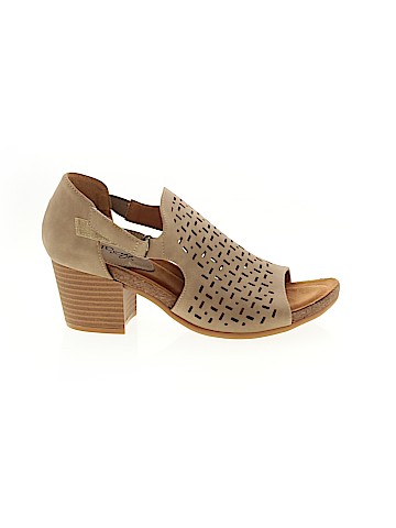 Sofft Heels (view 1)