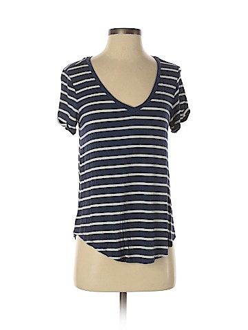 American Eagle Outfitters Short Sleeve T-Shirt (view 1)