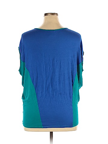 Bobeau Short Sleeve Top (view 2)