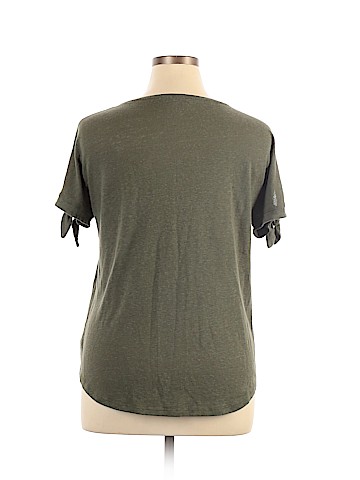 Ava & Viv Short Sleeve Top (view 2)