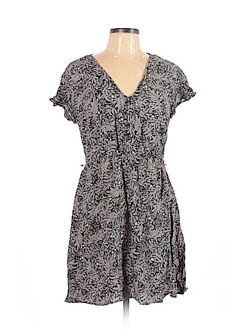 H&M Casual Dress (view 1)