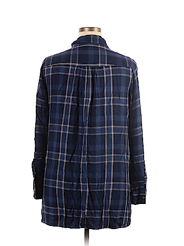 Lane Bryant Long Sleeve Button-Down Shirt (view 2)