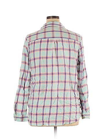 Gap Outlet Long Sleeve Button-Down Shirt (view 2)