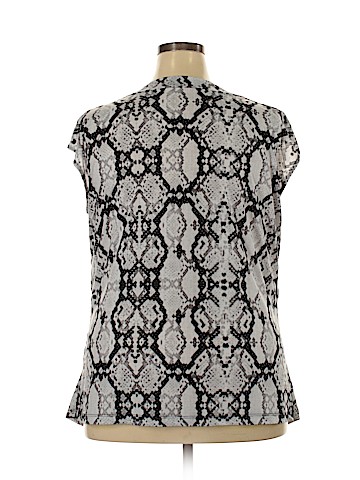 Worthington Plus Short Sleeve Top (view 2)