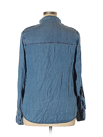 Maurices Long Sleeve Button-Down Shirt (view 2)