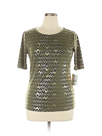 Lularoe Short Sleeve T-Shirt (view 1)