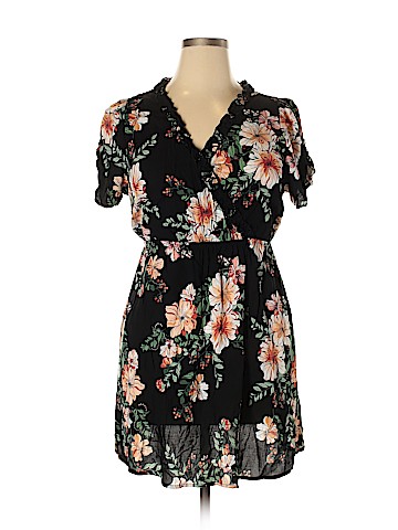 Xhilaration Casual Dress (view 1)