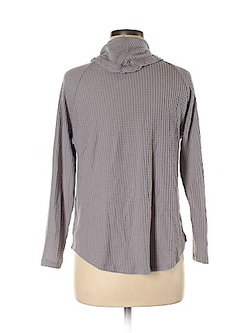 Charlotte Russe Pullover Sweater (view 2)