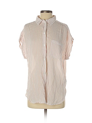 American Eagle Outfitters Short Sleeve Button-Down Shirt (view 1)