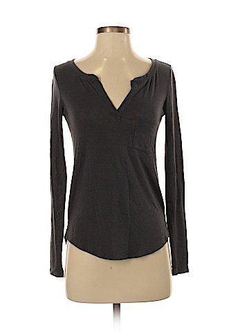 American Eagle Outfitters Long Sleeve T-Shirt (view 1)