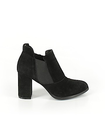 Shoe the Bear Heels (view 1)