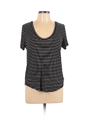 American Eagle Outfitters Short Sleeve Blouse (view 1)