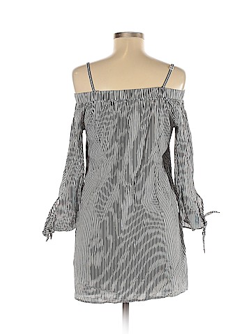 Romeo & Juliet Couture Long Sleeve Blouse (view 2)