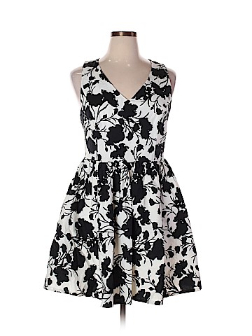 Elle Casual Dress (view 1)