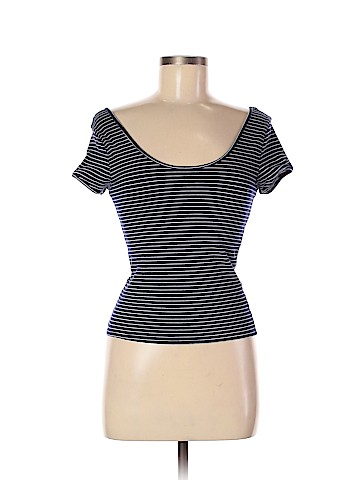 Forever 21 Short Sleeve T-Shirt (view 1)