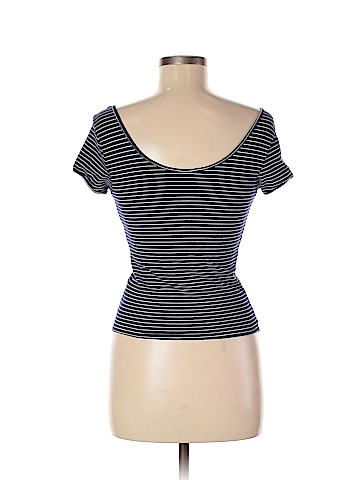 Forever 21 Short Sleeve T-Shirt (view 2)