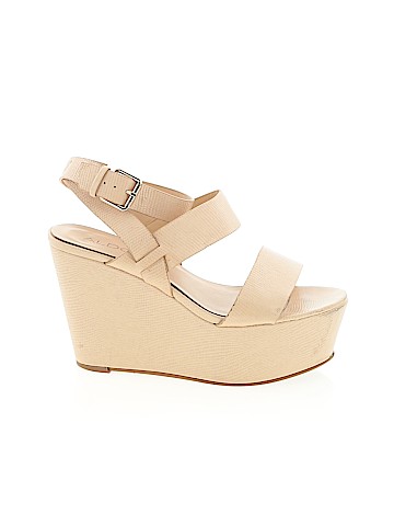 Aldo Wedges (view 1)