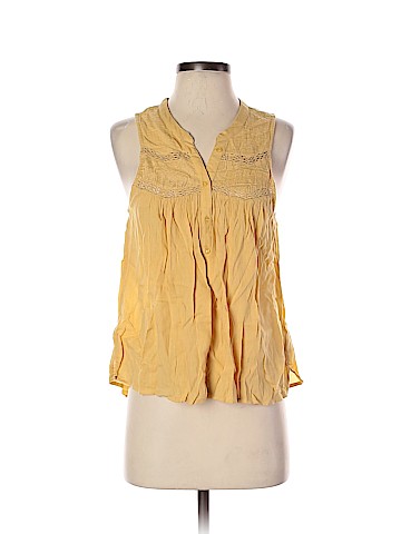 American Eagle Outfitters Sleeveless Blouse (view 1)