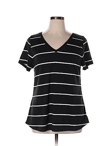 Lularoe Short Sleeve T-Shirt (view 1)