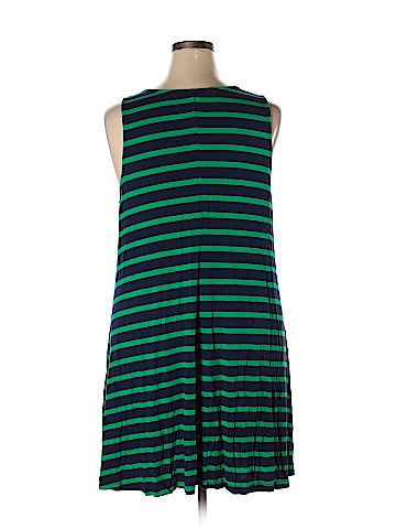 Old Navy Casual Dress (view 2)