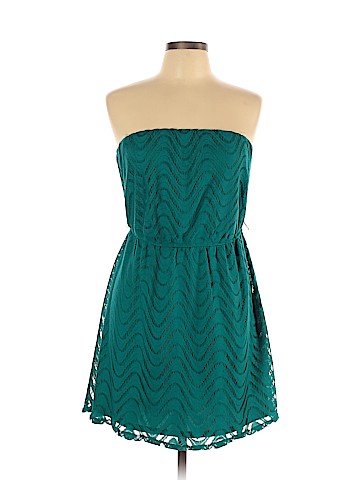 Charlotte Russe Sleeveless Top (view 1)