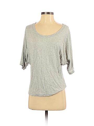 Vince. 3/4 Sleeve Top (view 1)