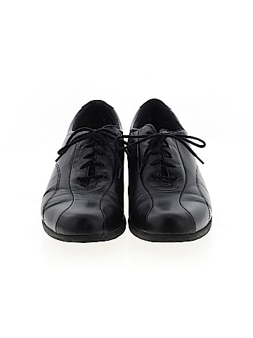 Munro American Sneakers (view 2)