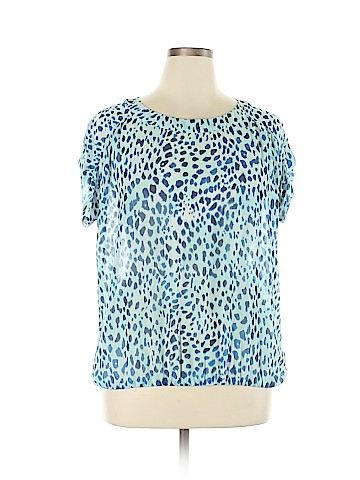 a.n.a. A New Approach Short Sleeve Blouse (view 1)