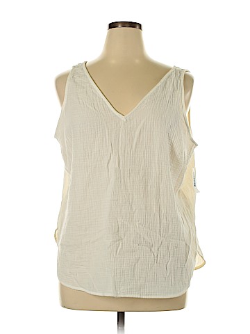 Old Navy Sleeveless Blouse (view 1)