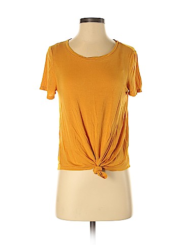 Charlotte Russe Short Sleeve Top (view 1)