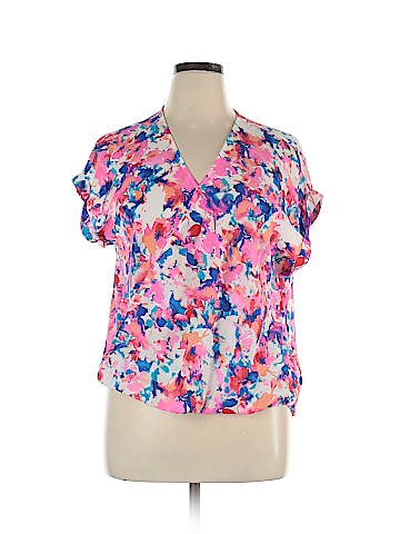 W5 Short Sleeve Blouse (view 1)