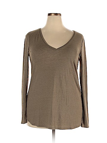 Mossimo Long Sleeve T-Shirt (view 1)