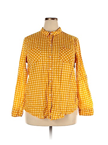 Old Navy Long Sleeve Button-Down Shirt (view 1)