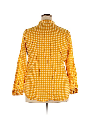 Old Navy Long Sleeve Button-Down Shirt (view 2)