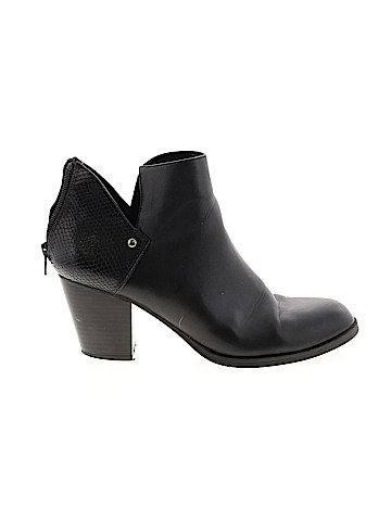 Simply Vera Vera Wang Ankle Boots (view 1)