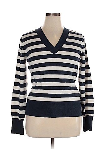 Banana Republic Pullover Sweater (view 1)