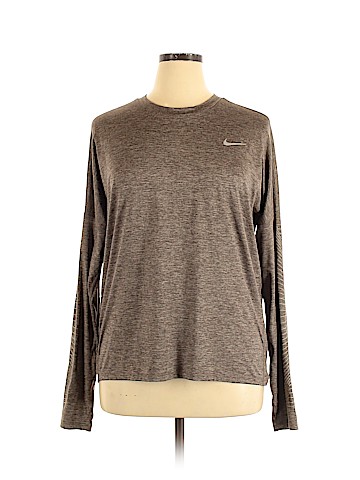 Nike Active T-Shirt (view 1)