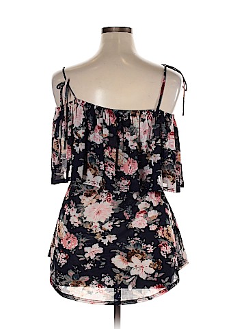 Siren Lily Short Sleeve Blouse (view 2)