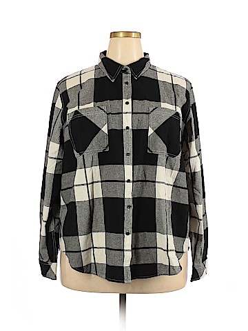 Universal Thread Long Sleeve Button-Down Shirt (view 1)