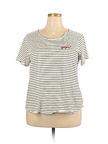 Old Navy Short Sleeve T-Shirt (view 1)