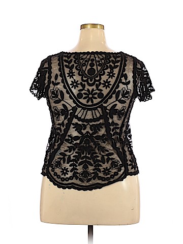 Xhilaration Short Sleeve Top (view 2)