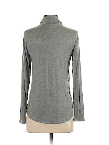 Old Navy Long Sleeve Turtleneck (view 2)