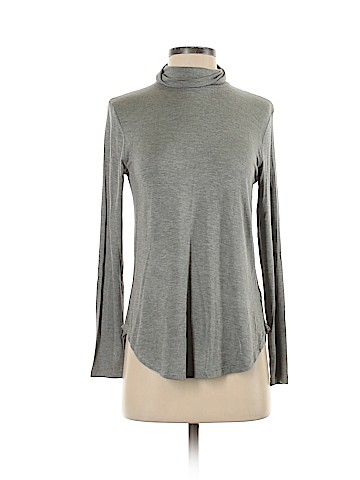 Old Navy Long Sleeve Turtleneck (view 1)