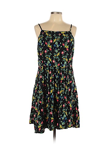 Old Navy Casual Dress (view 1)