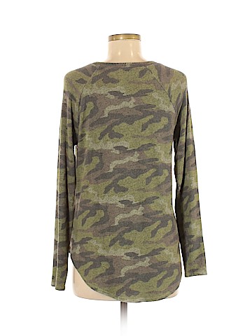 American Eagle Outfitters Pullover Sweater (view 2)